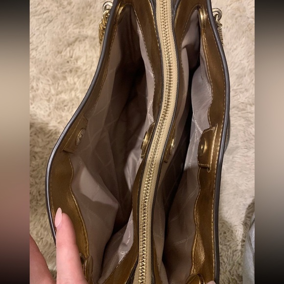 Michael Kors Purse - Picture 5 of 12